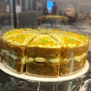 Walnut Carrot Cake - كعكة الجوز والجزر